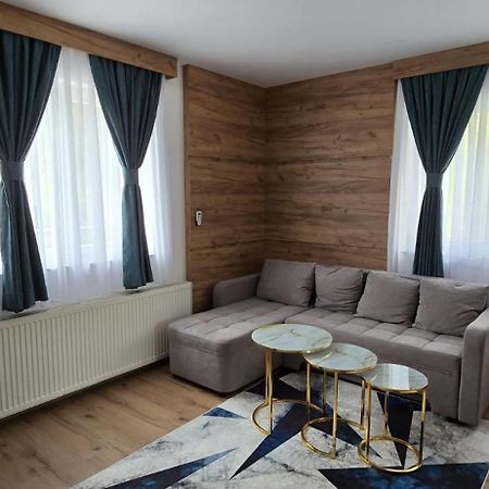 Motel "Kula" Cazin Kültér fotó