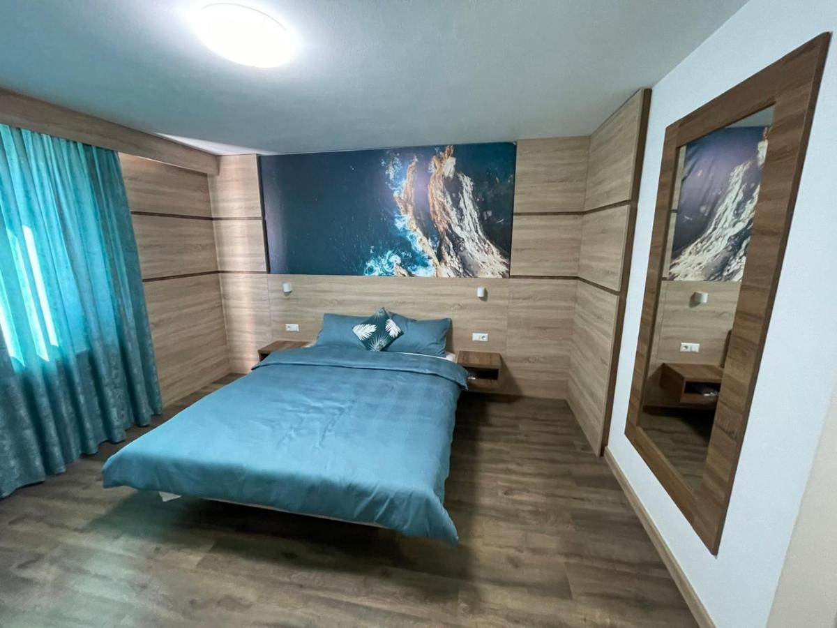 Motel "Kula" Cazin Kültér fotó