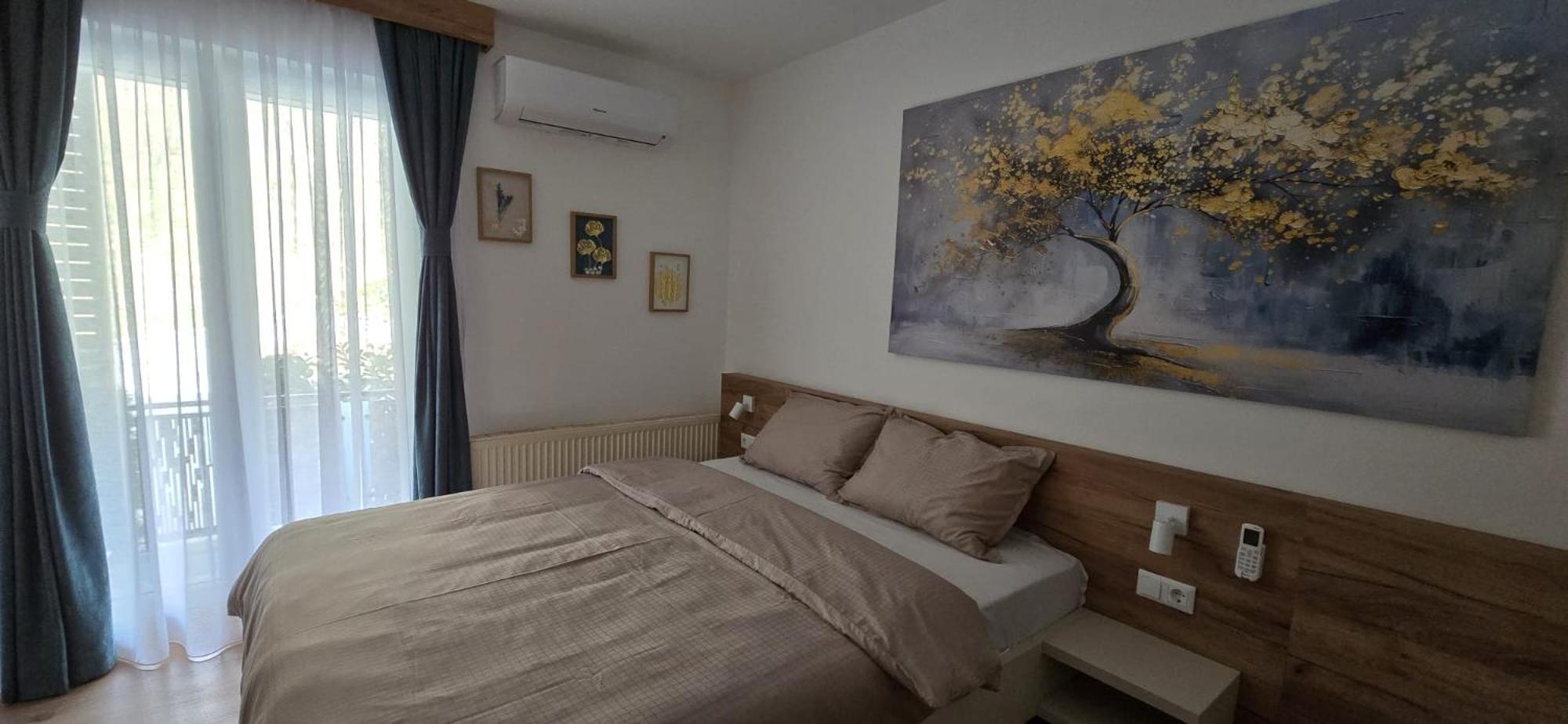 Motel "Kula" Cazin Kültér fotó