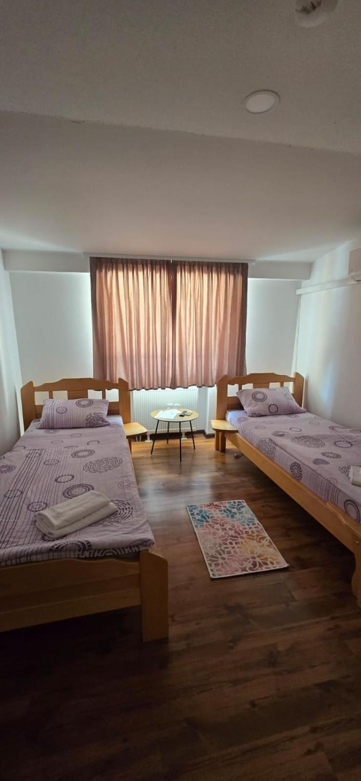 Motel "Kula" Cazin Kültér fotó