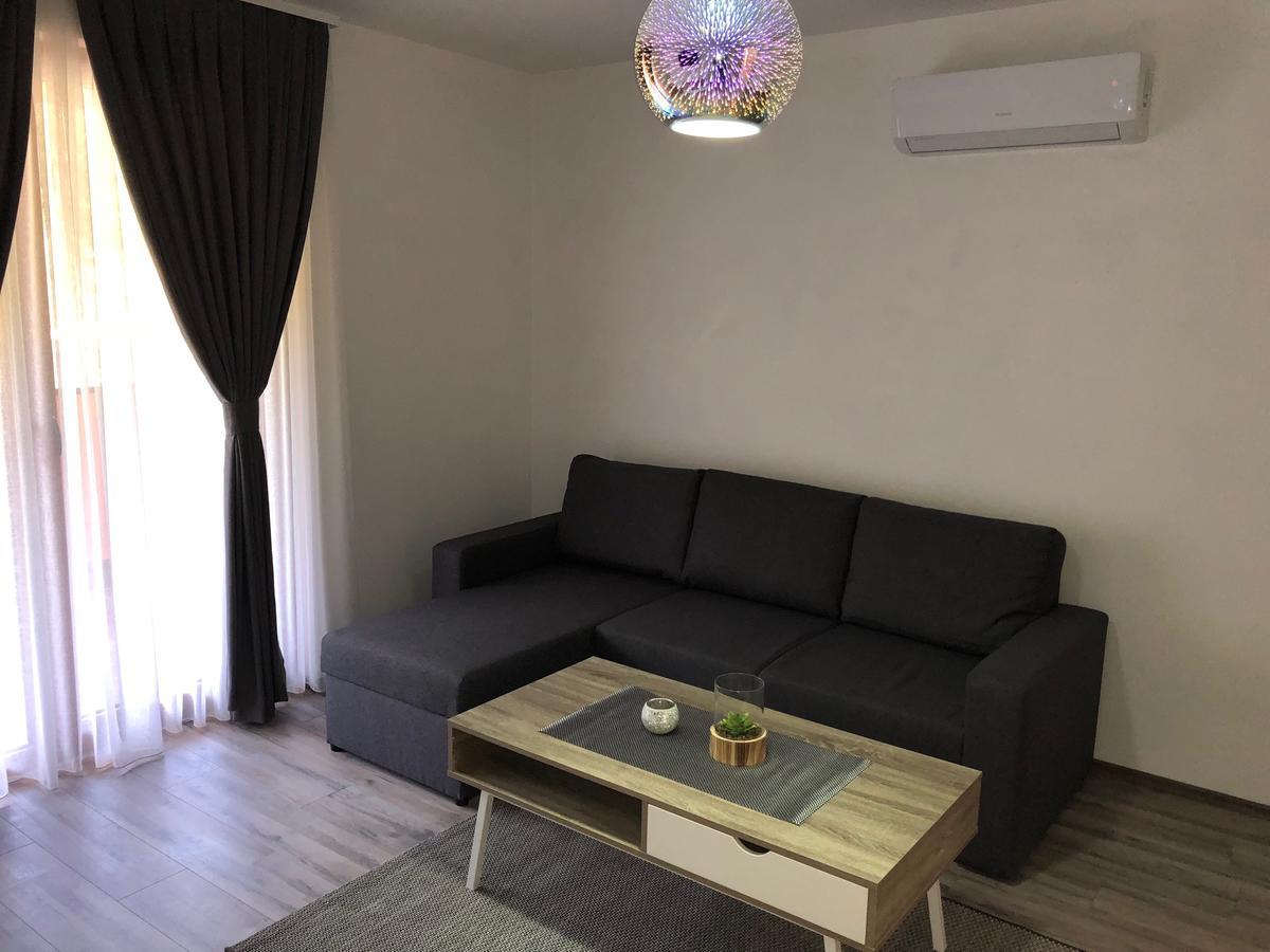 Motel "Kula" Cazin Kültér fotó